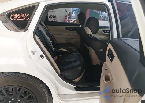 2016 Nissan Altima 2.5/2.5 S/2.5 Sl/2.5 Sr/2.5 Sv z USA, uszkodzony, nr VIN 1N4AL3AP3GC255698